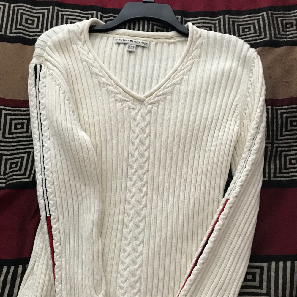 Tommy Hilfiger Cable Knit V-Neck Sweater